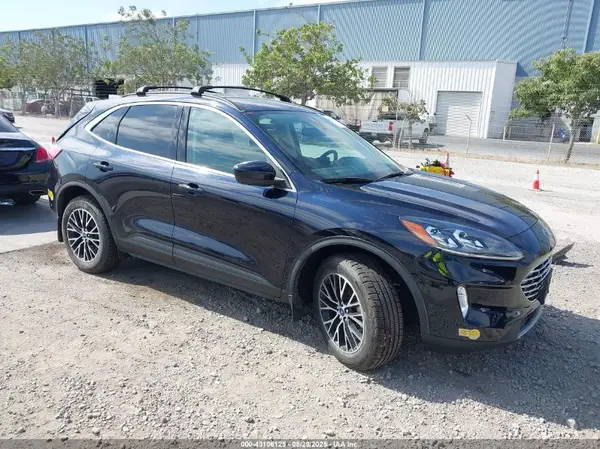 1FMCU0LZ9MUA53396 2021 FORD ESCAPE - Image 1