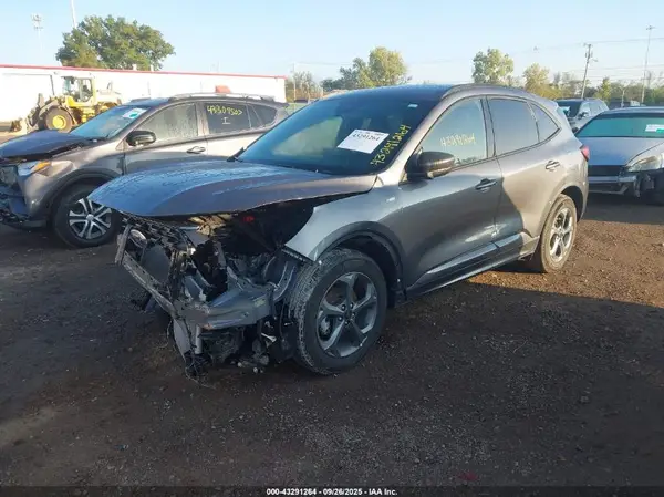 1FMCU0MN0RUA96723 2024 FORD ESCAPE - Image 2