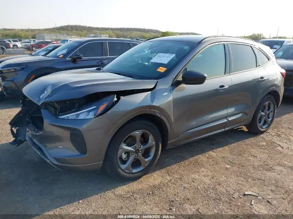 1FMCU0MN1RUA41682 2024 FORD ESCAPE - Image 2