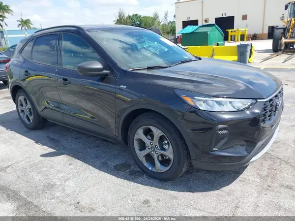 1FMCU0MN1SUA09756 2025 FORD ESCAPE - Image 1