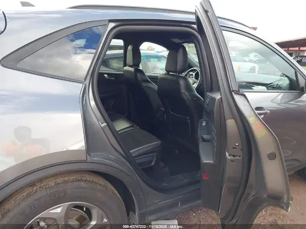 1FMCU0MN1SUA10440 2025 FORD ESCAPE - Image 8