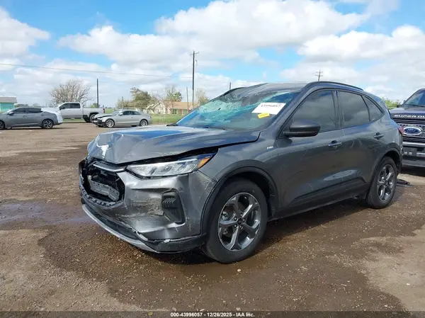 1FMCU0MN1SUA25987 2025 FORD ESCAPE - Image 2
