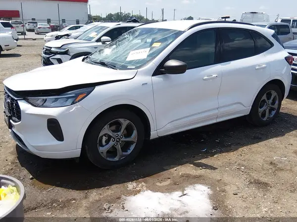 1FMCU0MN2PUA10941 2023 FORD ESCAPE - Image 2