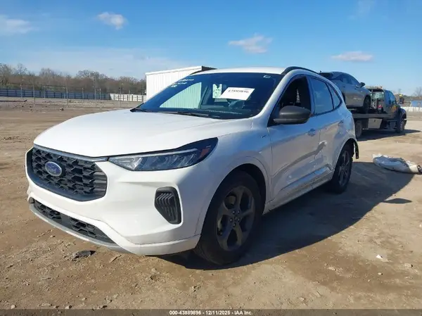 1FMCU0MN2PUA54163 2023 FORD ESCAPE - Image 2