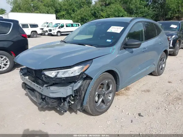 1FMCU0MN2RUA12045 2024 FORD ESCAPE - Image 2