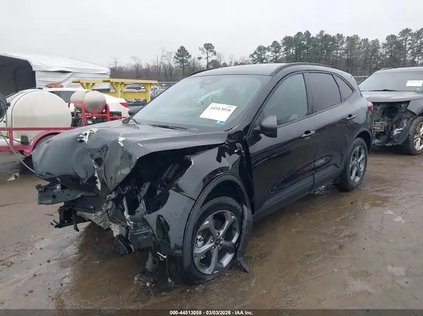 1FMCU0MN2SUA35041 2025 FORD ESCAPE - Image 2