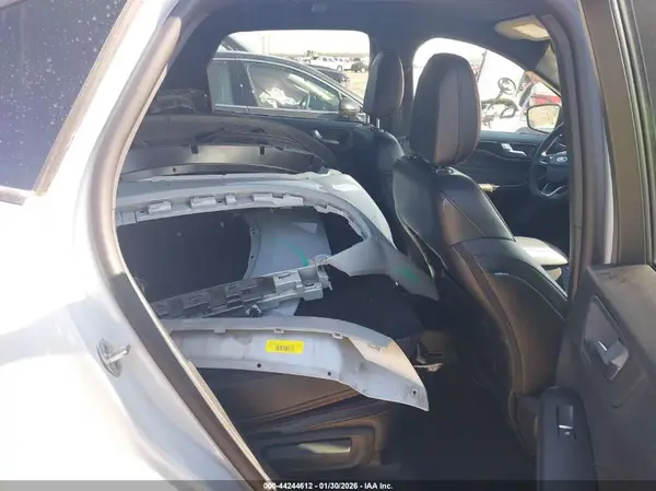 1FMCU0MN2SUA73921 2025 FORD ESCAPE - Image 8