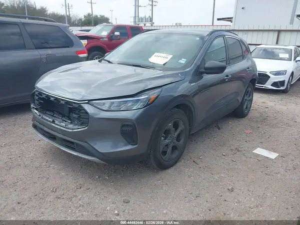 1FMCU0MN2SUB43885 2025 FORD ESCAPE - Image 2