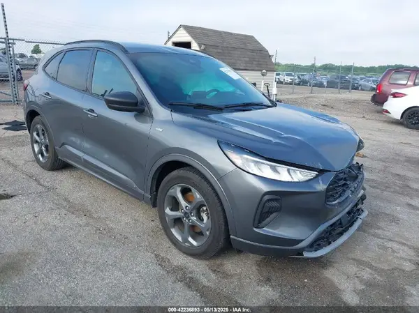 1FMCU0MN3PUA27442 2023 FORD ESCAPE - Image 1