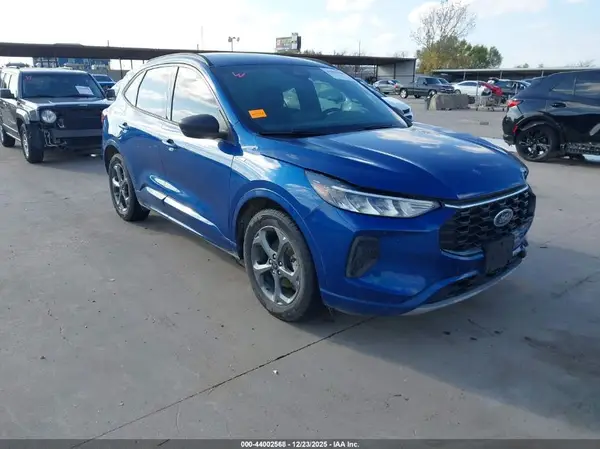 1FMCU0MN3PUA65768 2023 FORD ESCAPE - Image 1