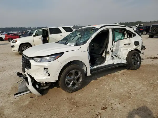 1FMCU0MN3PUB33888 2023 FORD ESCAPE - Image 1