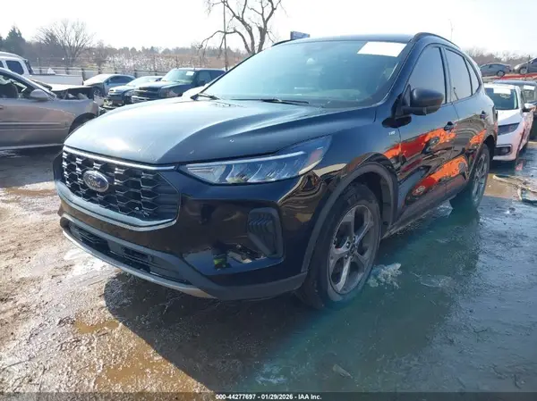 1FMCU0MN3SUA29510 2025 FORD ESCAPE - Image 2