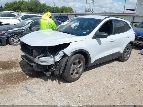 1FMCU0MN3SUB23161 2025 FORD ESCAPE - Image 2