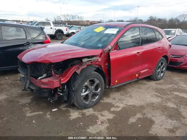 1FMCU0MN4PUA36019 2023 FORD ESCAPE - Image 2