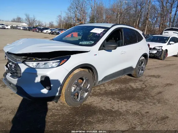 1FMCU0MN4SUB23721 2025 FORD ESCAPE - Image 2