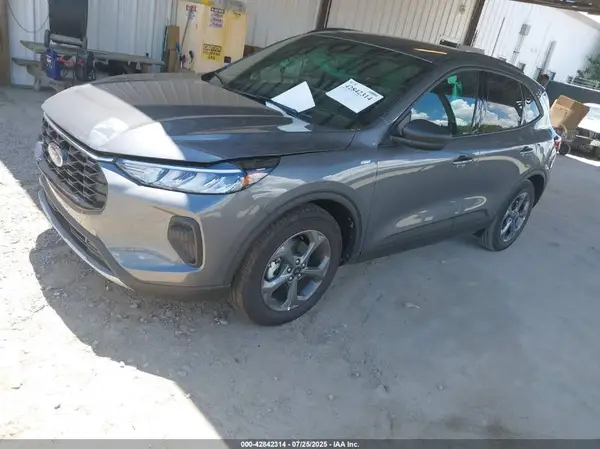 1FMCU0MN4SUB33679 2025 FORD ESCAPE - Image 2