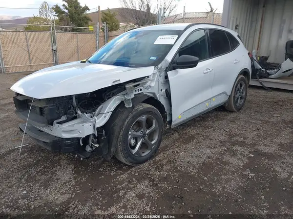 1FMCU0MN4SUB35013 2025 FORD ESCAPE - Image 2