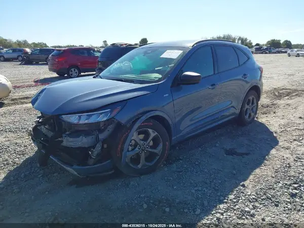 1FMCU0MN5PUA13428 2023 FORD ESCAPE - Image 2