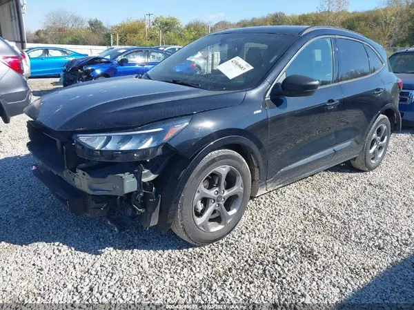 1FMCU0MN5PUA61138 2023 FORD ESCAPE - Image 2