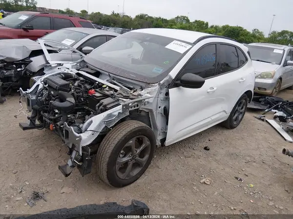 1FMCU0MN5PUA73001 2023 FORD ESCAPE - Image 2