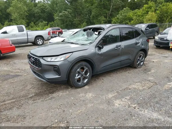 1FMCU0MN5SUB18723 2025 FORD ESCAPE - Image 2