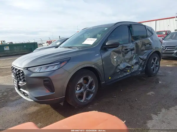 1FMCU0MN6PUA37138 2023 FORD ESCAPE - Image 2