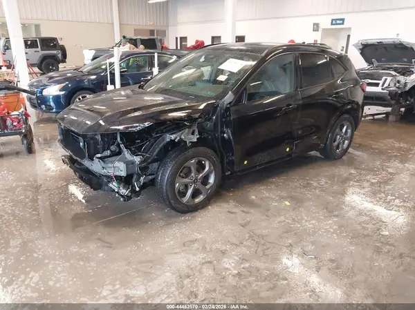 1FMCU0MN6PUA88123 2023 FORD ESCAPE - Image 2