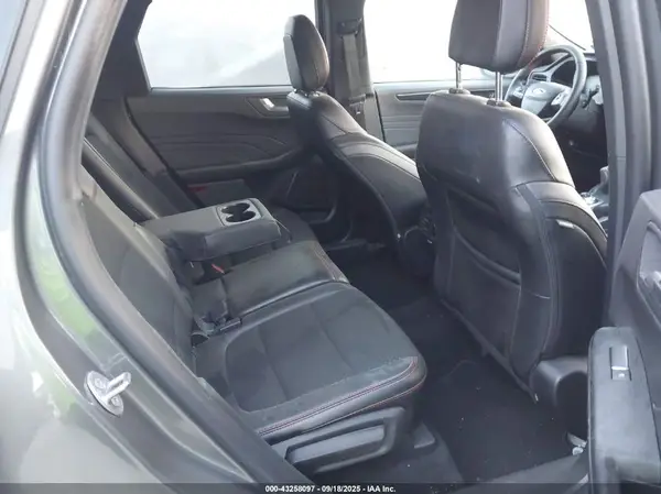 1FMCU0MN6SUA42705 2025 FORD ESCAPE - Image 8