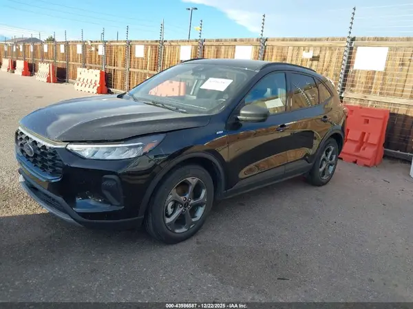 1FMCU0MN6SUA73372 2025 FORD ESCAPE - Image 2