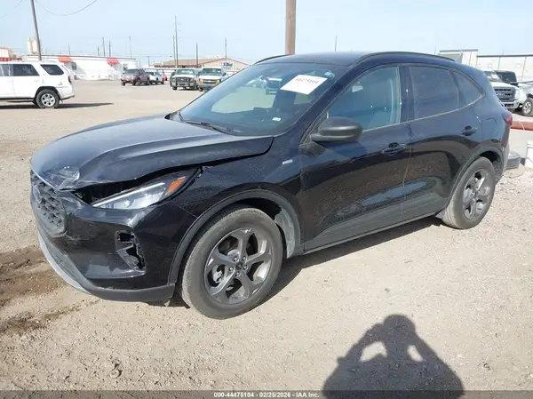 1FMCU0MN6SUB22909 2025 FORD ESCAPE - Image 2