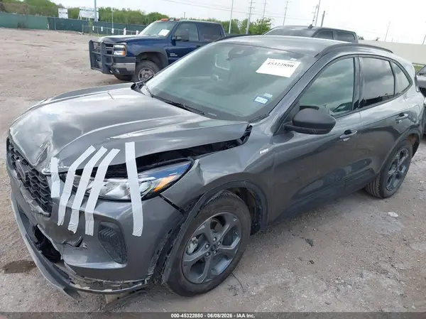 1FMCU0MN6SUB42738 2025 FORD ESCAPE - Image 2