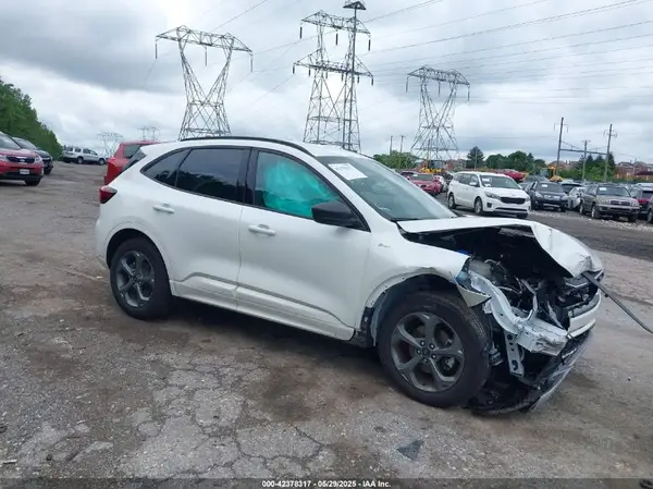 1FMCU0MN7PUA72402 2023 FORD ESCAPE - Image 1
