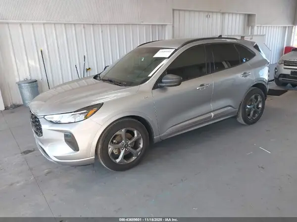 1FMCU0MN7PUB18441 2023 FORD ESCAPE - Image 2
