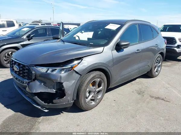 1FMCU0MN7SUB63520 2025 FORD ESCAPE - Image 2