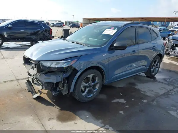 1FMCU0MN8PUB31277 2023 FORD ESCAPE - Image 2