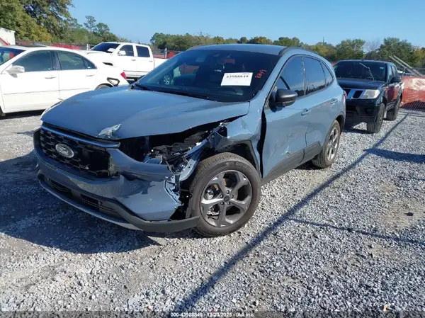 1FMCU0MN8SUB65793 2025 FORD ESCAPE - Image 2