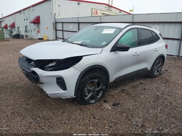1FMCU0MN8TUA21002 2026 FORD ESCAPE - Image 2