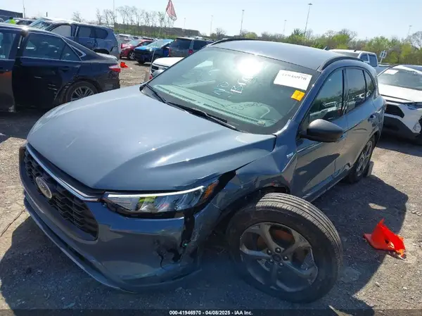 1FMCU0MN9PUA88522 2023 FORD ESCAPE - Image 2