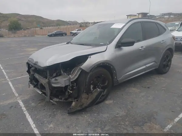 1FMCU0MN9PUB15184 2023 FORD ESCAPE - Image 2