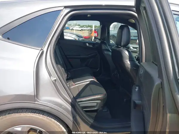 1FMCU0MN9SUA09424 2025 FORD ESCAPE - Image 8