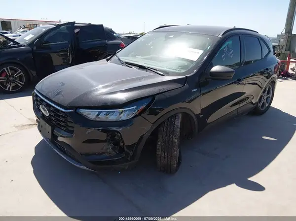 1FMCU0MN9SUA10167 2025 FORD ESCAPE - Image 2