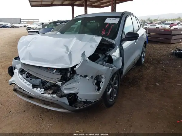 1FMCU0MN9SUA45050 2025 FORD ESCAPE - Image 2