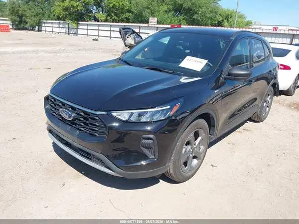 1FMCU0MN9SUB32270 2025 FORD ESCAPE - Image 2