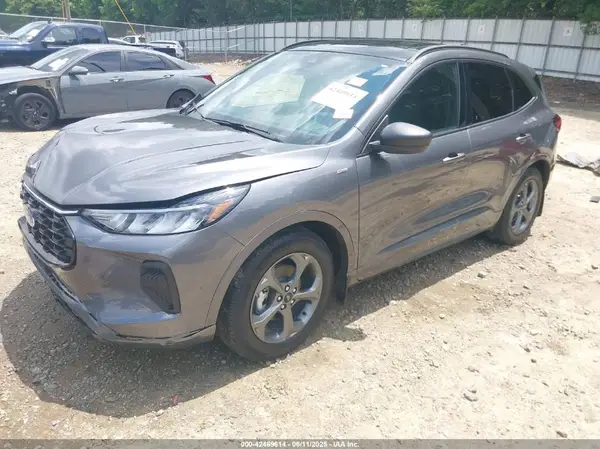1FMCU0MNXPUB11452 2023 FORD ESCAPE - Image 2