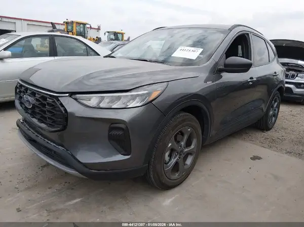 1FMCU0MNXSUB22802 2025 FORD ESCAPE - Image 2