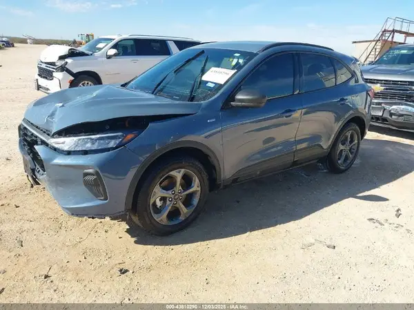 1FMCU0MZ0SUB42513 2025 FORD ESCAPE - Image 2