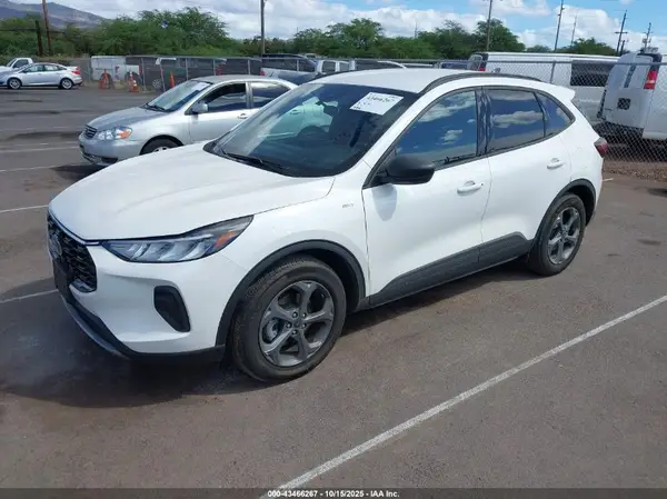 1FMCU0MZ1SUA46986 2025 FORD ESCAPE - Image 2