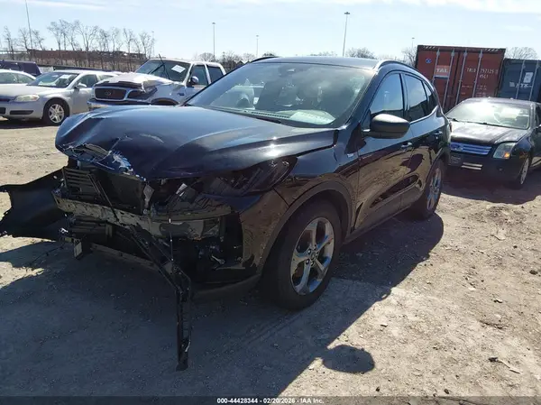 1FMCU0MZ2SUA61500 2025 FORD ESCAPE - Image 2