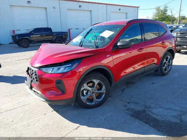 1FMCU0MZ5SUA55397 2025 FORD ESCAPE - Image 2