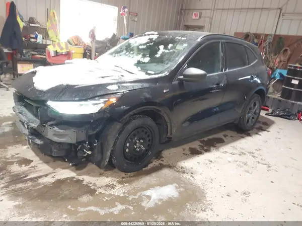 1FMCU0MZ7SUA60438 2025 FORD ESCAPE - Image 2